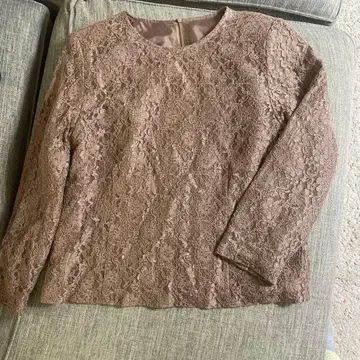 레이스 블라우스