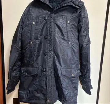 블랙 다운 자켓 후드 부착