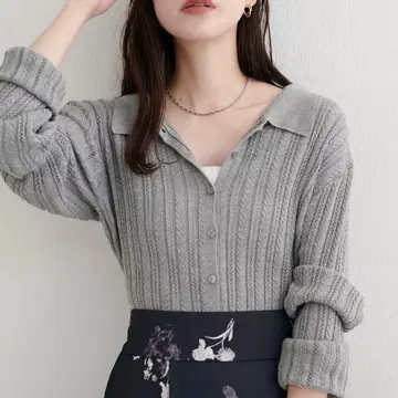 내추럴 꾸뛰르 카라 부착 가디건