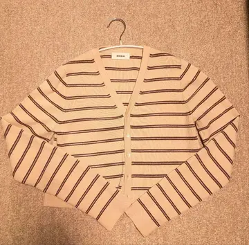 스트라이프 V넥 니트 가디건