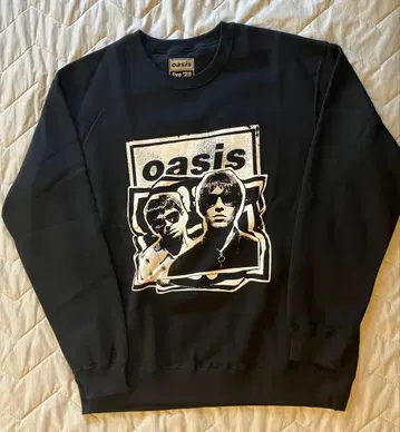 [ 새상품 ] oasis 블랙 크루넥 맨투맨