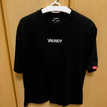 Vaundy 바운디 자수 로고 T셔츠 블랙 블랙