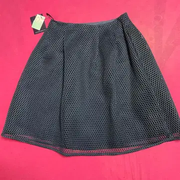 새상품 토카 메쉬 플레어 스커트 다크 네이비 무릎 기장