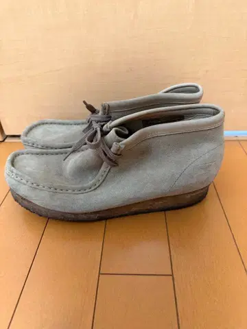 그레이 스웨이드 모카신 하이컷 신발