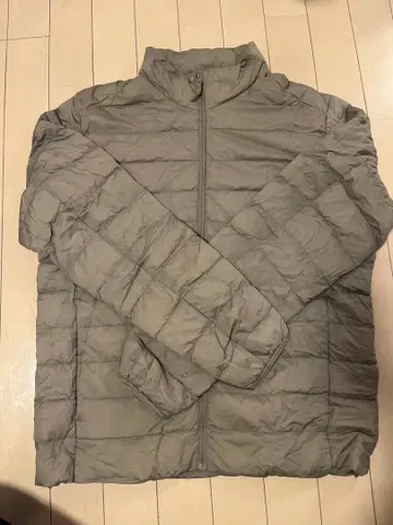 UNIQLO 울트라 라이트 다운 자켓 베이지
