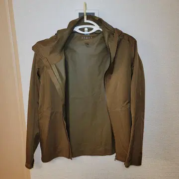 유니클로 브로테크 후드티