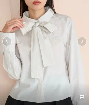 리본 원포인트 로고 셔츠