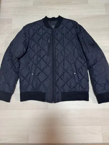 GUESS 퀼팅 자켓 MA-1 블랙 L