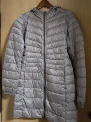 UNIQLO 울트라 라이트 다운 베이지 S