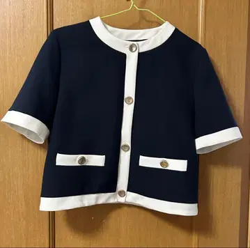 ZARA 네이비 숏슬리브 블레이저