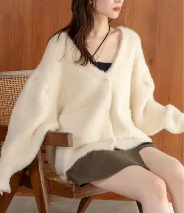 hinari 샤기 니트 가디건 아이보리