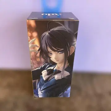 Ado 피규어 수트 스타일