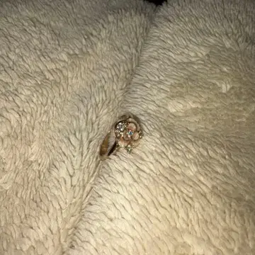 안나수이 골드 꽃 모티브 반지 크리스탈 포함