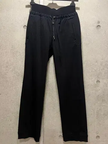 EMPORIO ARMANI 레이어드 디자인 스웨트 팬츠 아르마니