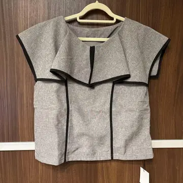 GRL 그레일 그레이 플레어 슬리브리스 상의 F