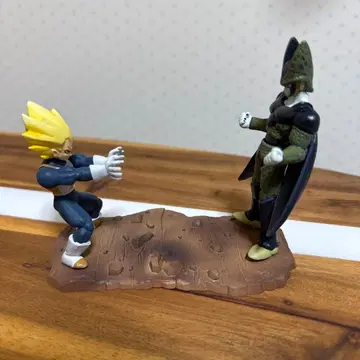 드래곤볼 캡슐 전율의 싸움 셀 편 베지터 VS 셀