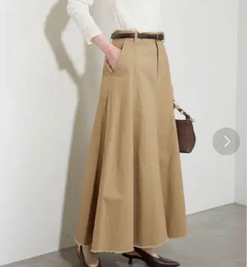 SLOBE IENA 슬로브 이에나 치노 시임드 플레어 스커트