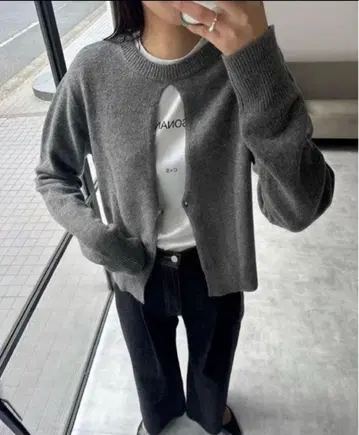 W FACE CENTER SLIT KNIT TOPS