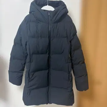 유니클로 심리스 다운 L 사이즈 여성용