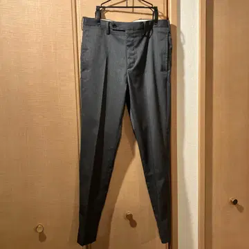 투모로우랜드 차콜 그레이 남성 바지 [ 사이즈 M ]