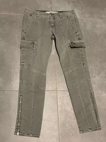 INED 그레이 카고 팬츠