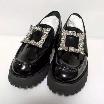 미사용품 스태커트 엘자 볼륨 로퍼 비쥬 가죽