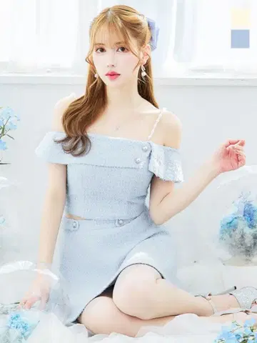 라이트 블루 오프숄더 트위드 드레스