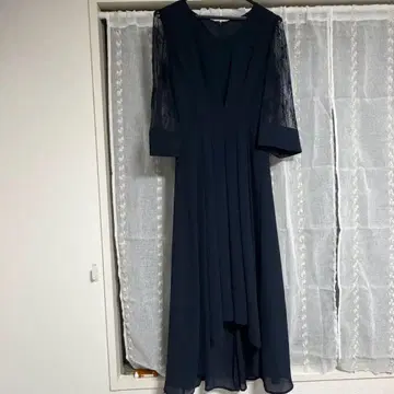 BERINDA DE CAPRIS 경사 드레스 M