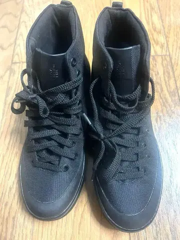 The North Face 블랙 하이컷 스니커즈