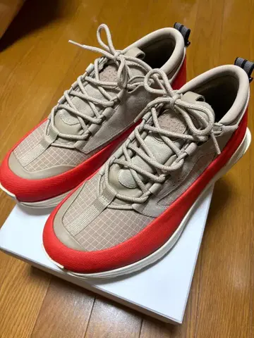 CANADA GOOSE 베이지/레드 스니커즈