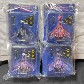 러키스타 x 마크로스F 제일복권 VF-25 메시아 이타 발키리 세트