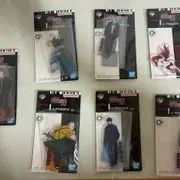 번개장터에서 '츠키'로 검색한 굿즈 일부 이미지