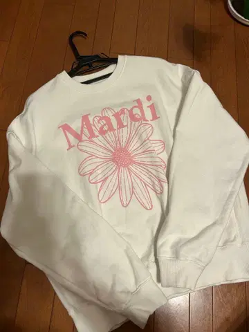 Mardi 플라워 프린트 트레이닝복