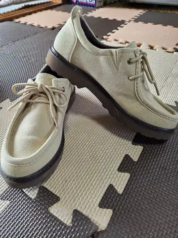 베이지 스웨이드 레이스업 슈즈 Hawkins 24cm 새상품급