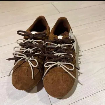 GU 더블 슈레이스 플랫 스니커즈 M 사이즈(23.5cm)