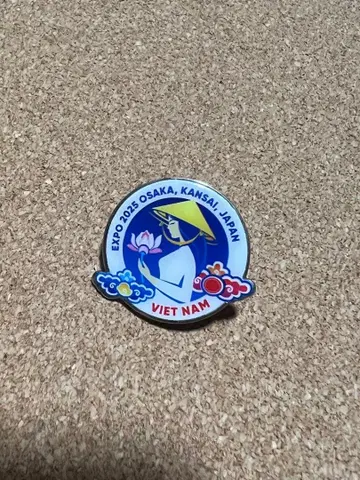 오사카 만박 베트남 핀 배지 2