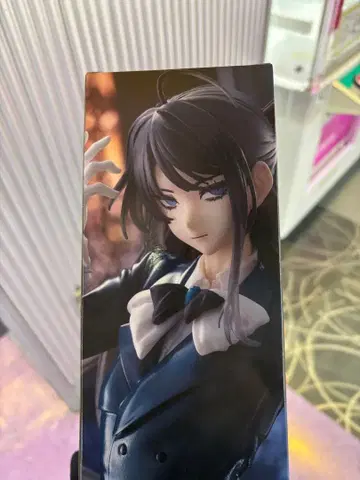 라운드원 한정판 Ado 피규어 Winter ver.