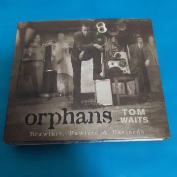Tom Waits Orphans: Brawlers, Bawlers