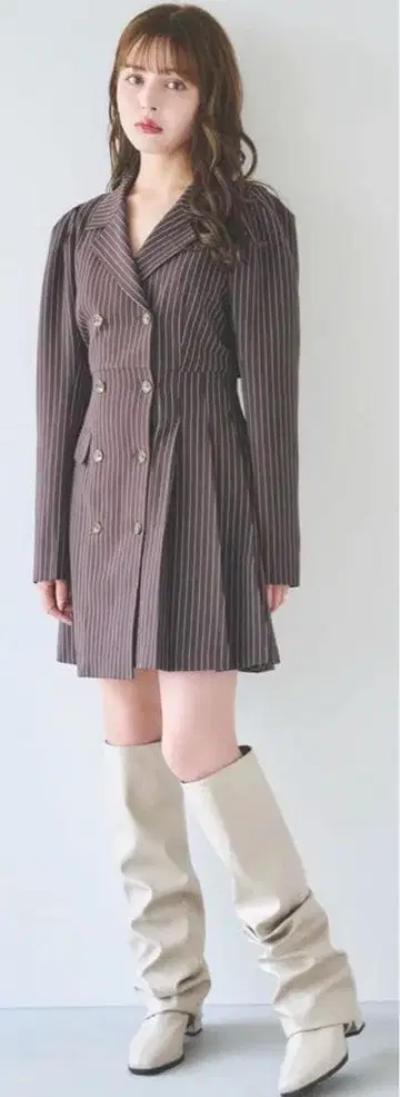 백 오픈 테일러 미니 원피스