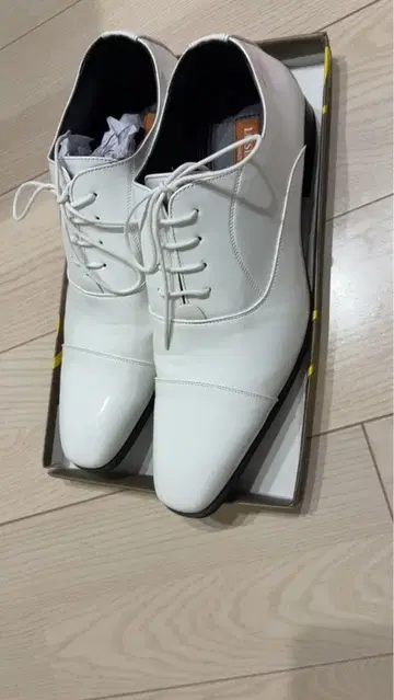 웨딩 결혼식 남성용 신발 에나멜 신발 화이트