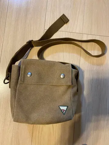 베이지 캔버스 숄더백 사코슈 캔버스