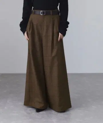 ADAM ET ROPE' FEMME 트위스트 심 와이드 팬츠