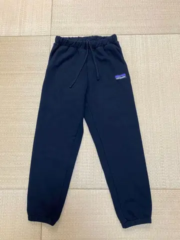 새상품급 Patagonia P-6 라벨 업라이저 스웨트 팬츠 S