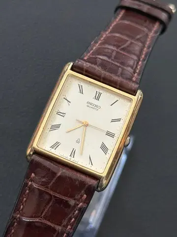 가동품 SEIKO quartz 스퀘어형 빈티지