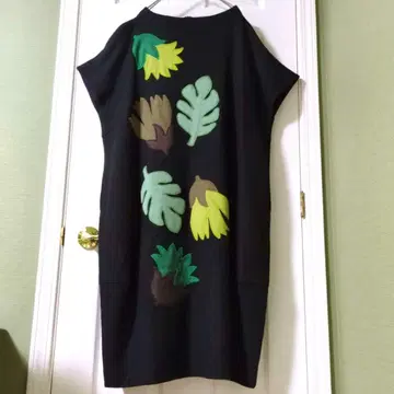 TOKUKO 1er VOL 토쿠코 원피스 꽃 잎 아플리케