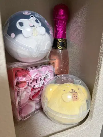 새상품 산리오 캐릭터즈 너무 많이 먹었어 - 봉제 인형 푸딩 쿠로미