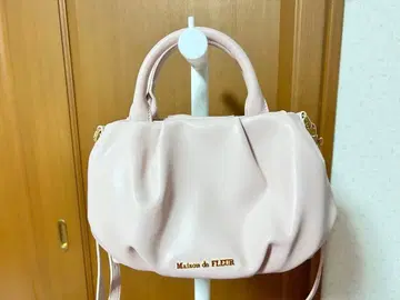 메종 드 플뢰르 숄더백 핑크