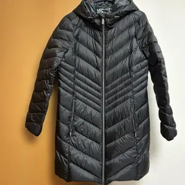 MICHAEL MICHAEL KORS 블랙 다운 자켓 S 사이즈