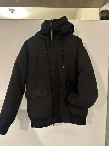 CANADA GOOSE 블랙 다운 자켓