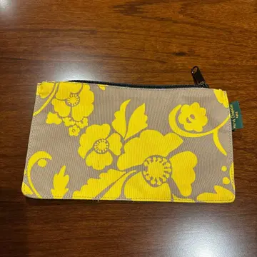 에르베샤 펠리에 아라베스크 파우치